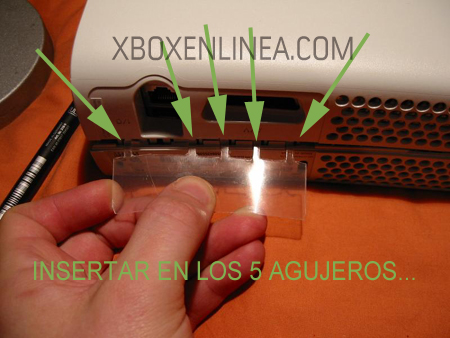 Facil%20herramienta%20para%20abrir%20el%20Xbox360